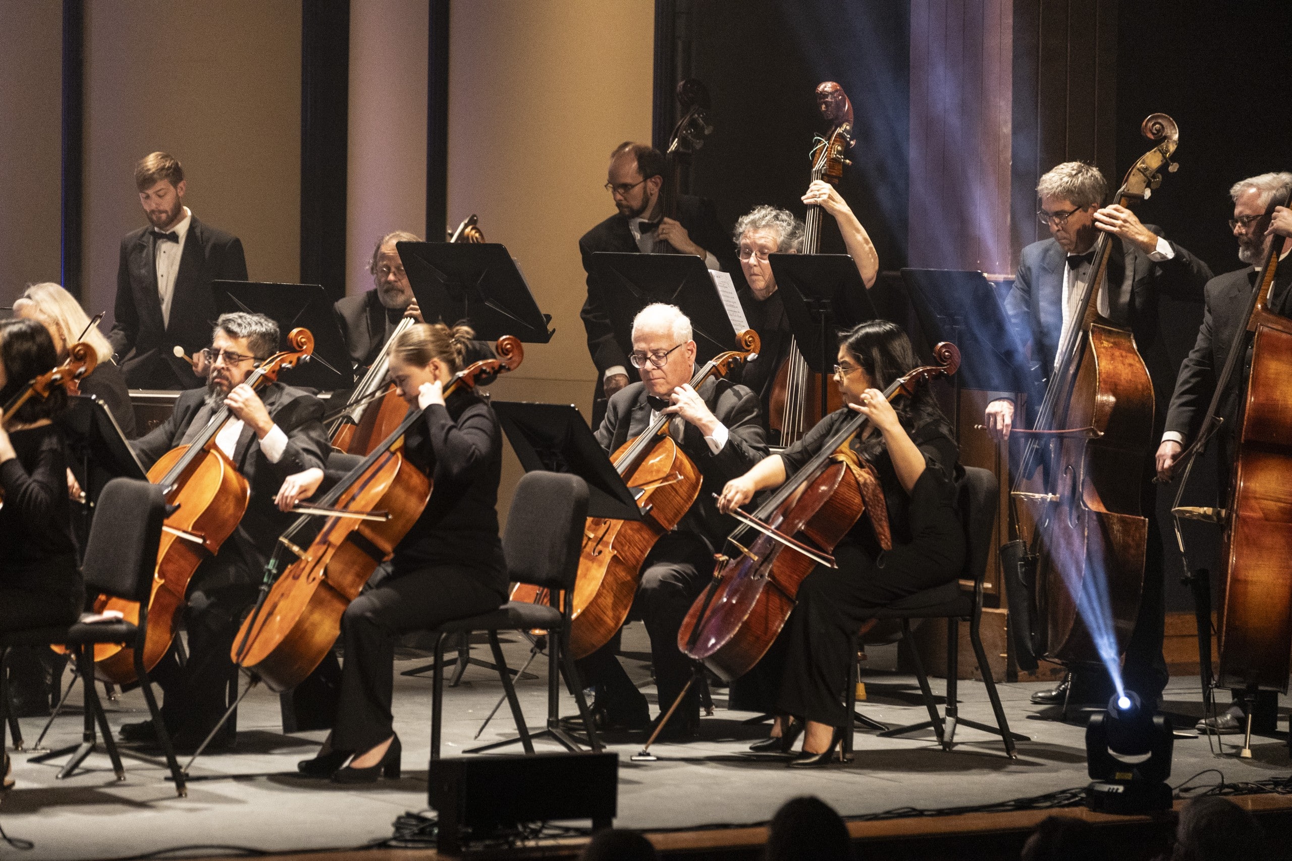 Photo gallery: Symphony of the Hills rides the waves, defies